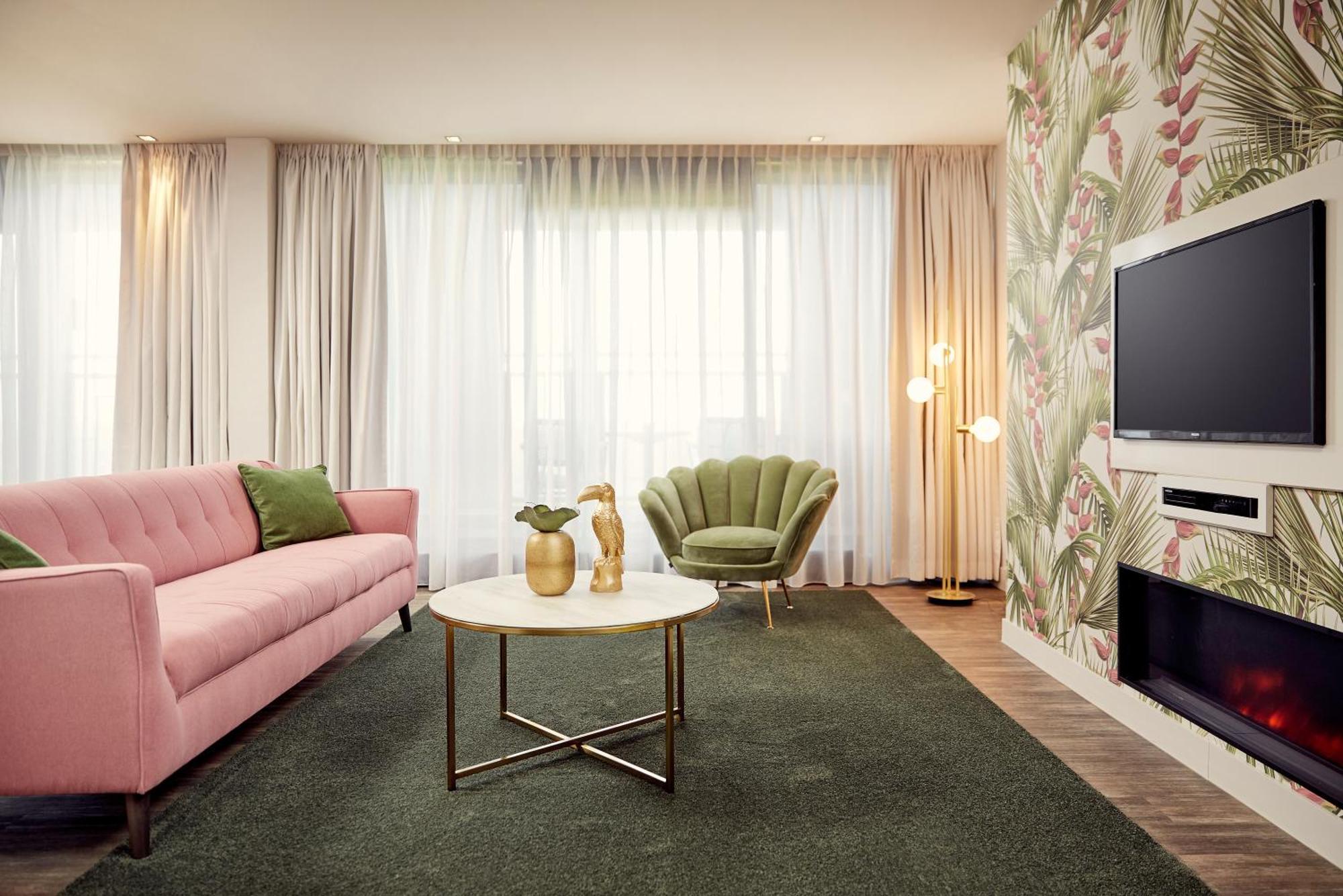 Penthouse Suite